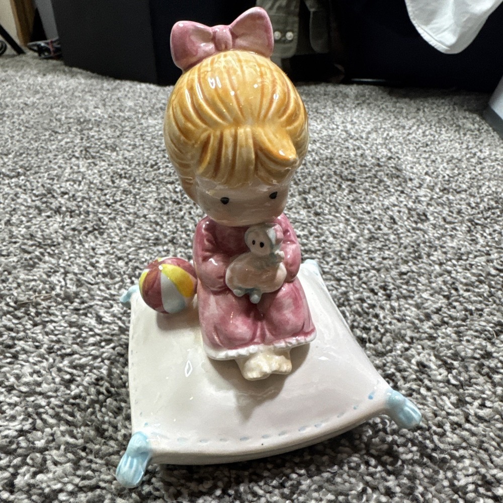 Joan Walsh Anglund Little Girl w/Doll Music Box Spoonful of Sugar Wolfpit 1973